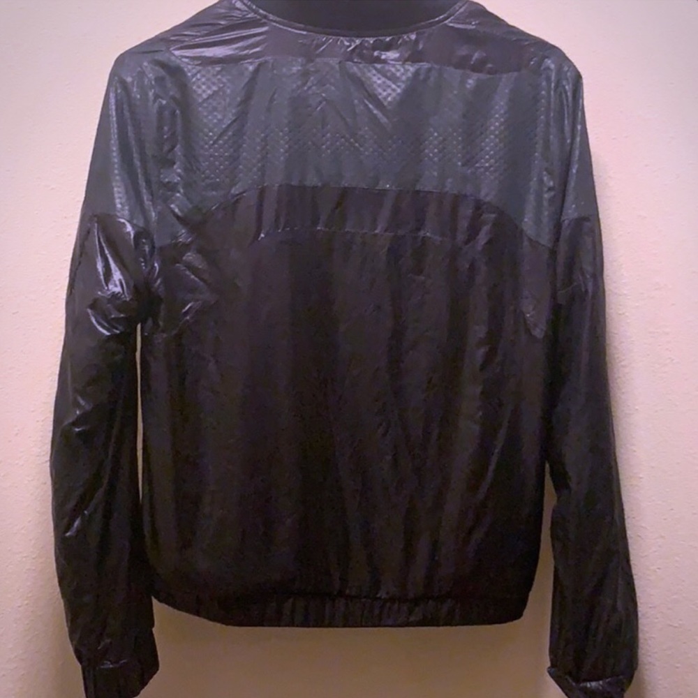 🖤 GUESS JACKET 🖤 - Picture 7 of 7